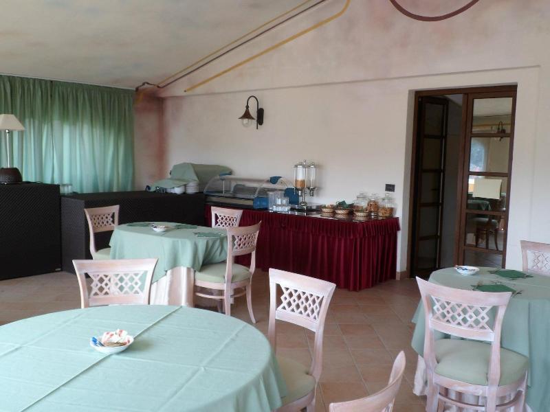 Hotel Terra Di Gallura Budoni Extérieur photo