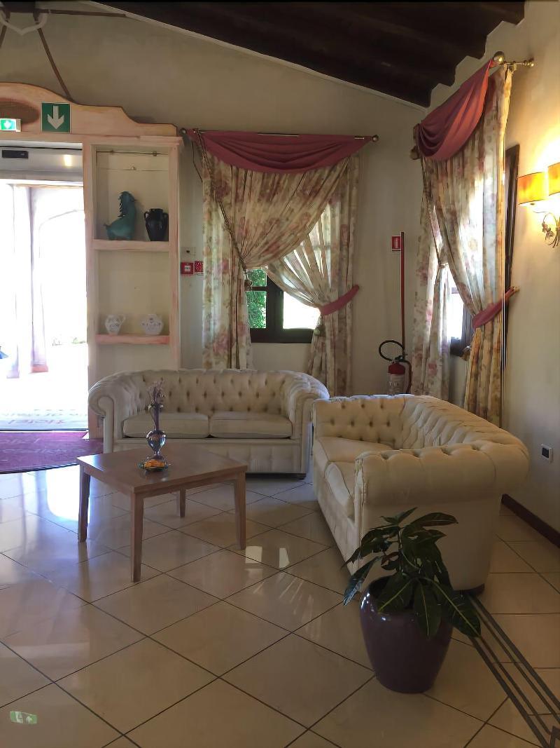 Hotel Terra Di Gallura Budoni Extérieur photo